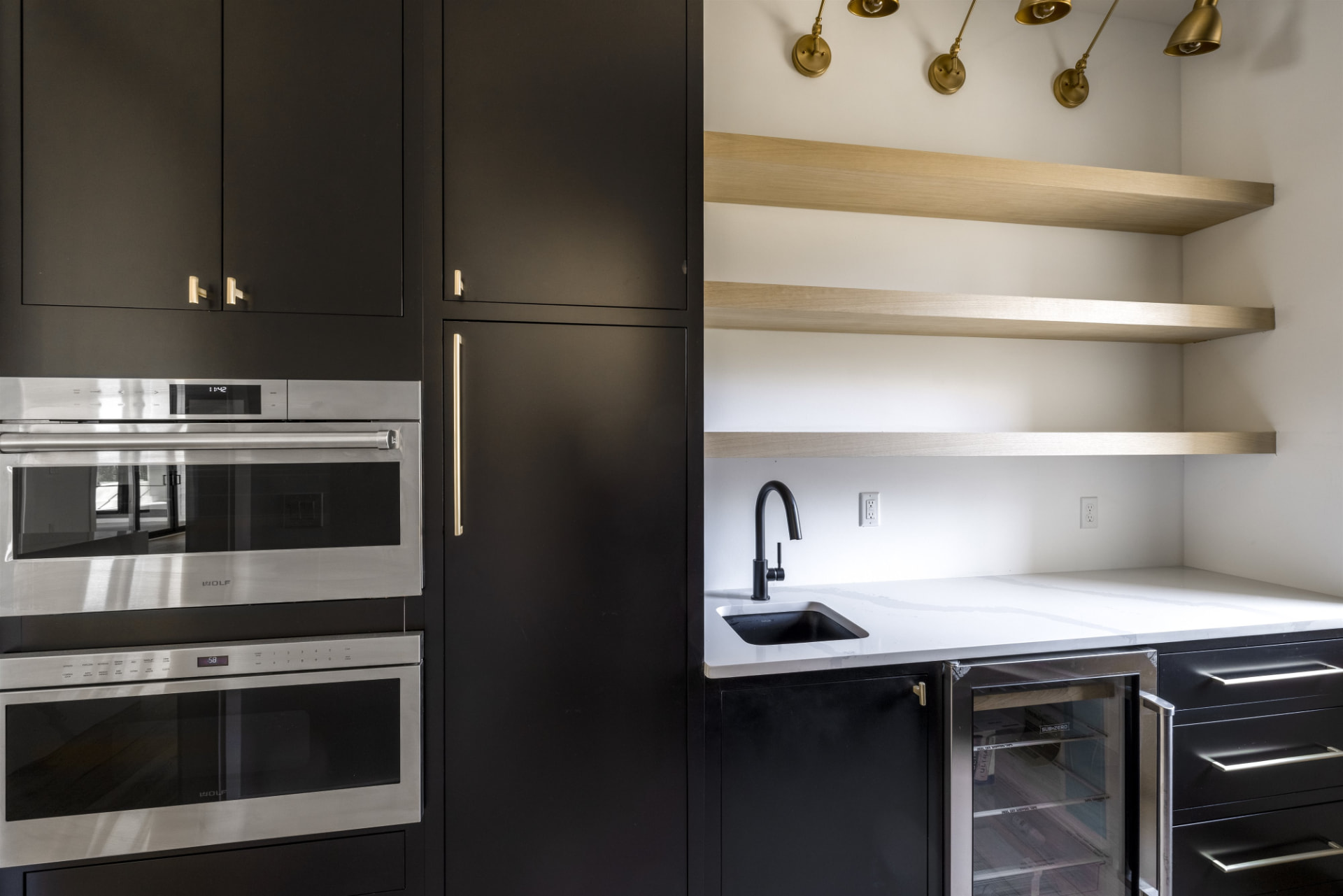 Butler's pantry cabinetry